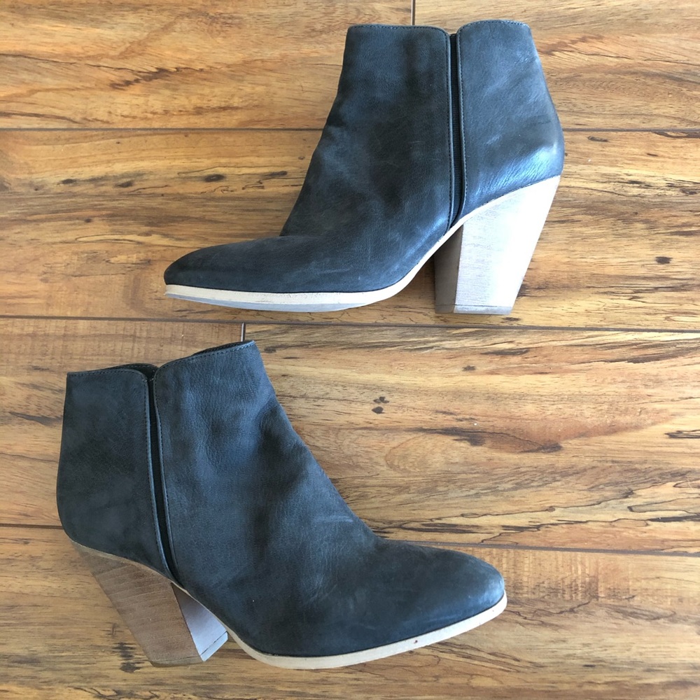 Dolce Vita Black Ankle Boots